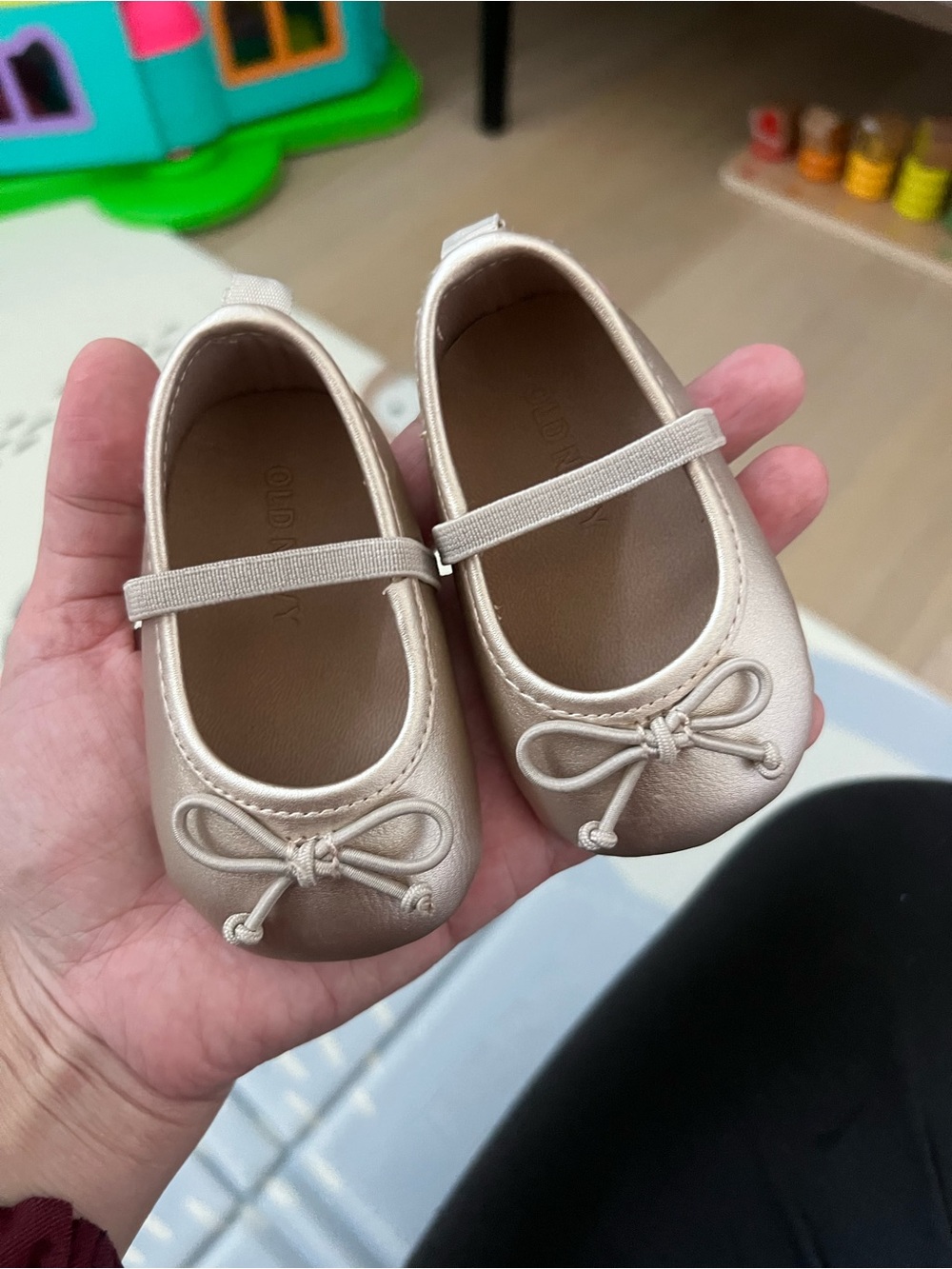 Old Navy Metallic Champagne Ballet Flats with Elastic Strap